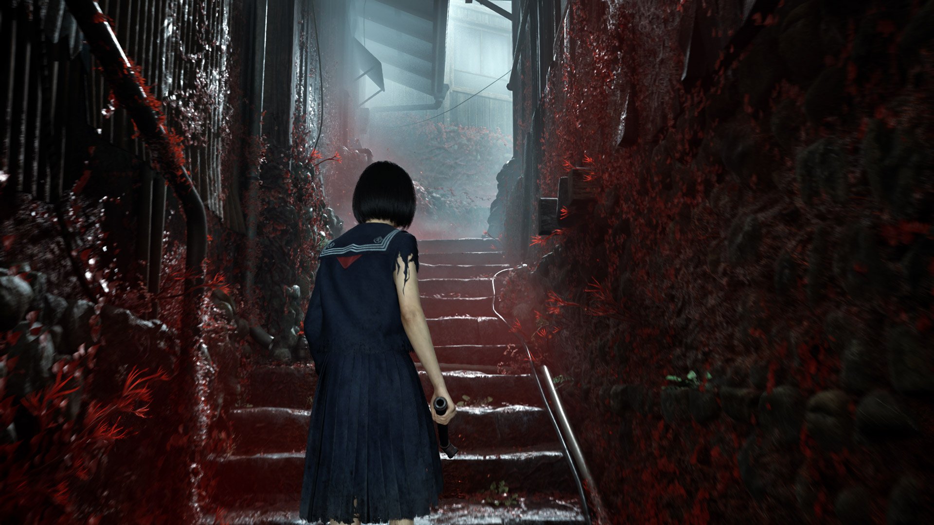Silent Hill f gameplay screenshot showing atmospheric horror environment